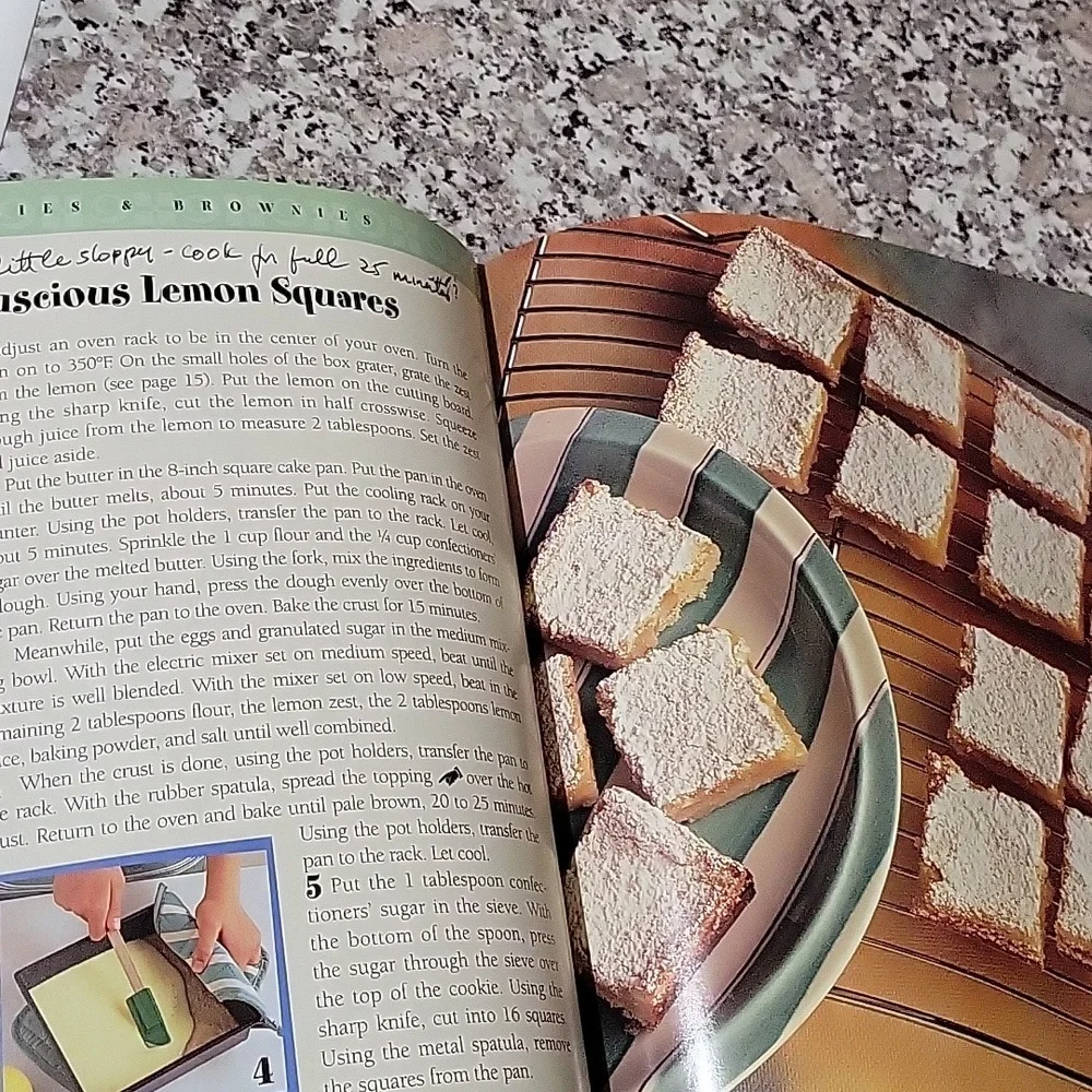 Williams Sonoma Kids Cookies Cookbook